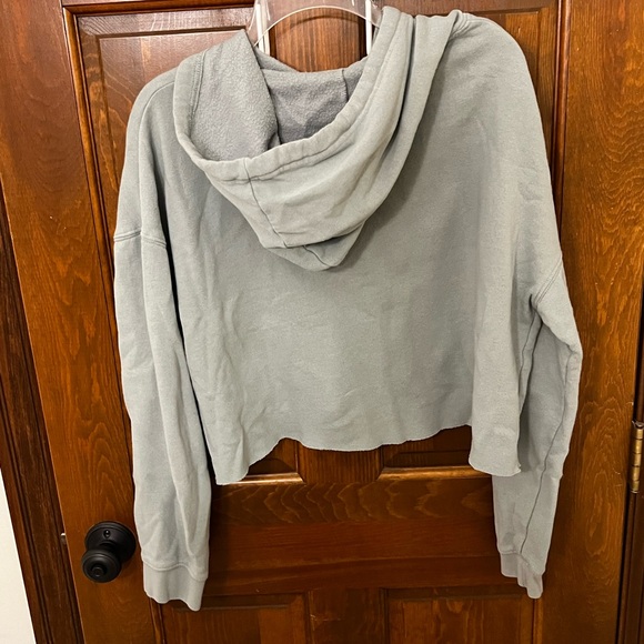 Inspiring Mint Cropped Hoodie - Picture 5 of 5